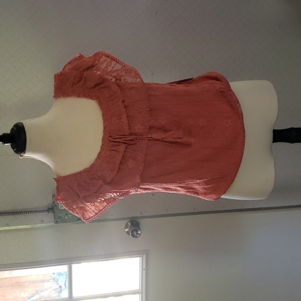 NO boundaries brand Blouse